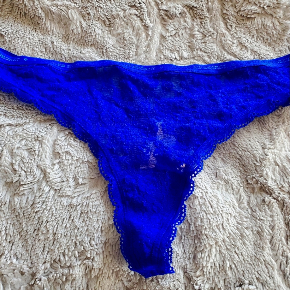 NEW WITH TAGS Victoria's Secret Thong XL